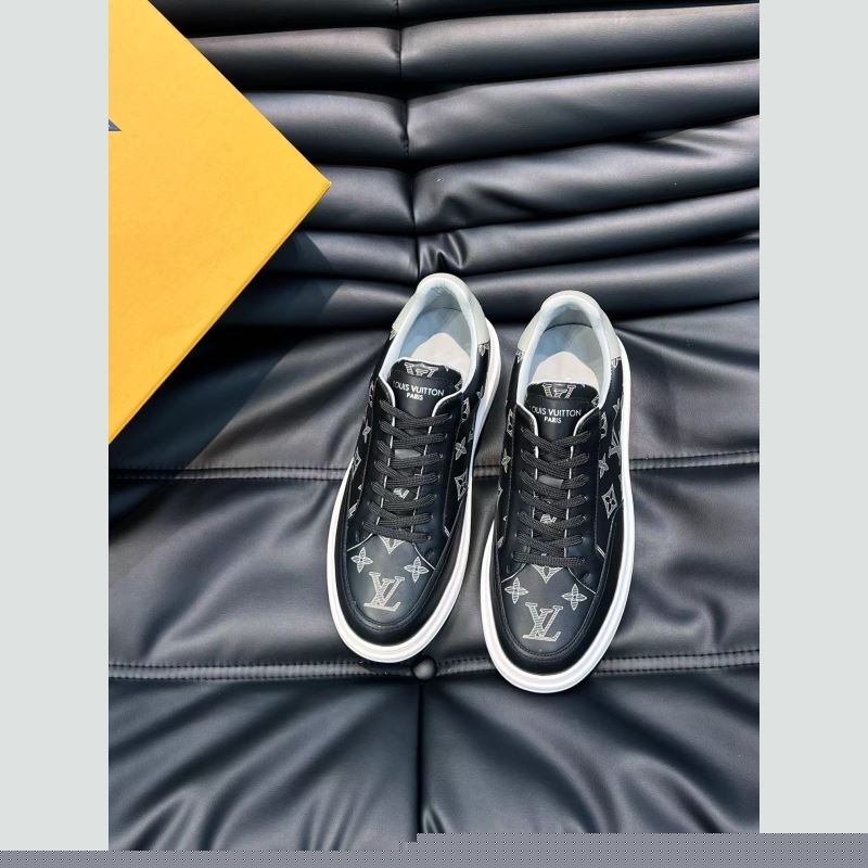 l**is V*t*n sneakers